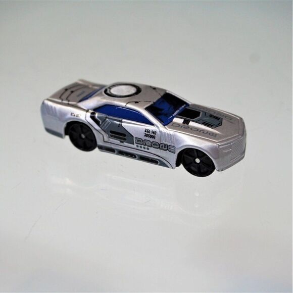 2010 Maisto Marvel Iron Man 2 Stallion Drone Vehicle Exclusive Silver - Picture 1 of 7